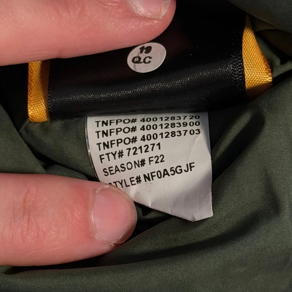 The North Face McMurdo Down Parka Mens Medium Thyme Green 600 Puffer Winter Coat
